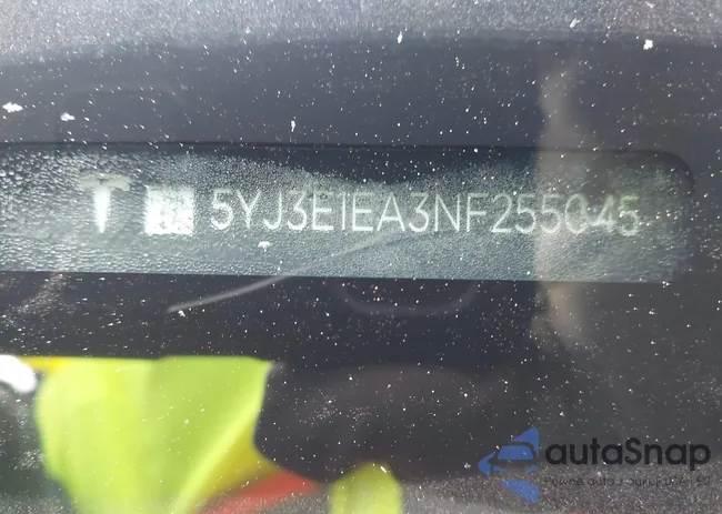 5YJ3E1EA3NF255045: 43999301