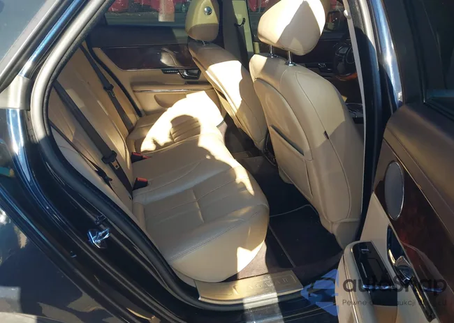 SAJWA1CB6CLV29547: 43999343