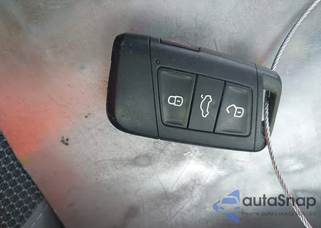 3VVMX7B28NM031734: 43999441