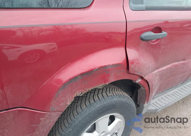 1FMCU9C74CKA26846: 43999479