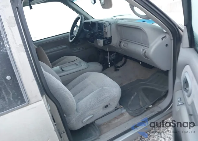 2GCEC19R3W1137824: 43999531