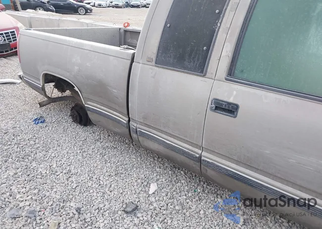 2GCEC19R3W1137824: 43999531