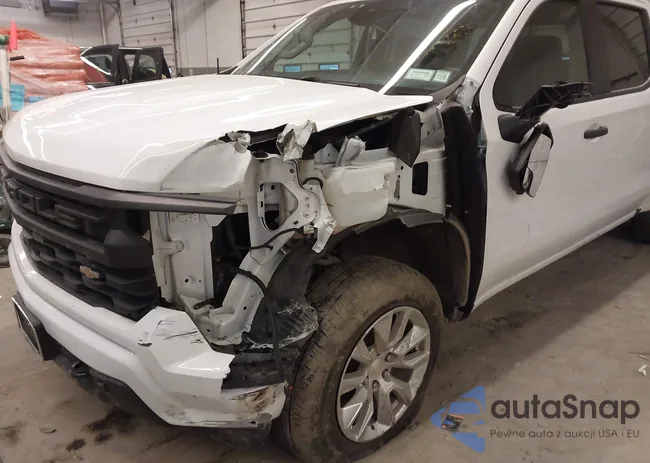 1GCPDBEK8NZ568802: 43999575