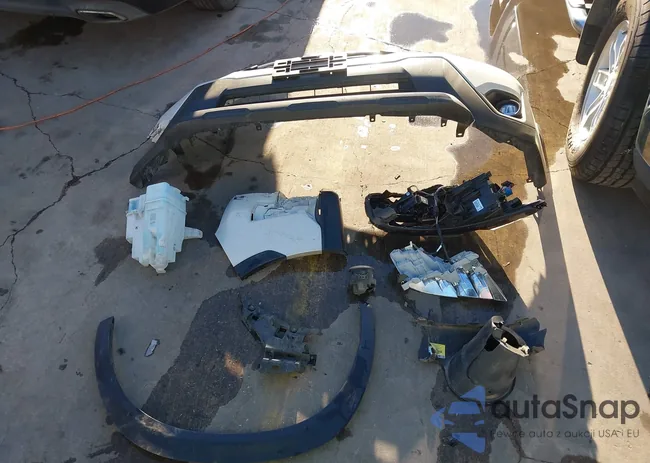 JF2GTHMC2N8215107: 43999618