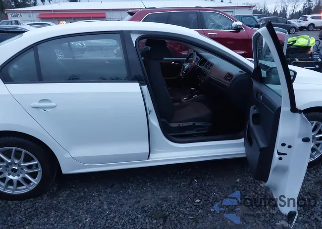 3VW2K7AJ5FM253000: 43999627