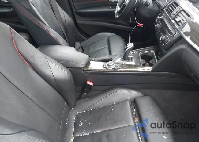 WBA3A9C55DF475617: 43999645