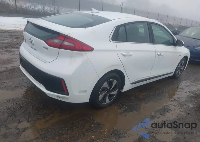 KMHC75LC1HU031883: 44001125