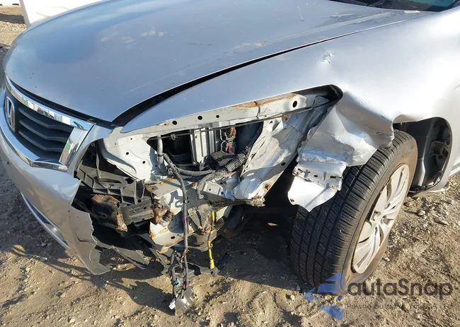 1HGCP2F36AA095330: 44001257