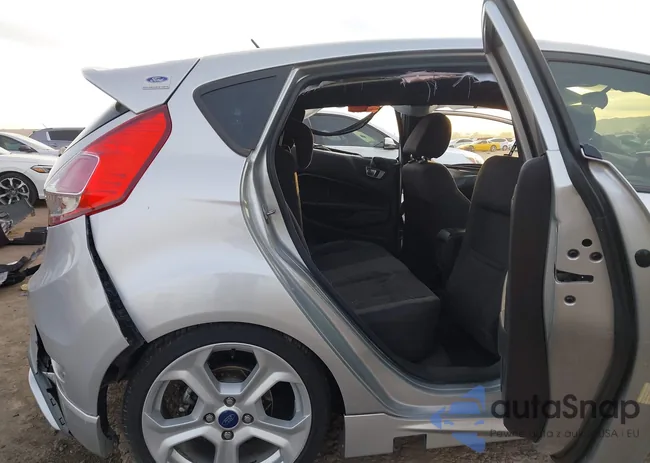 3FADP4GX1FM141940: 44000352