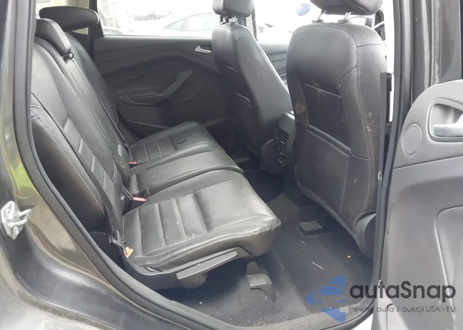 1FMCU9J93FUB27129: 44000372