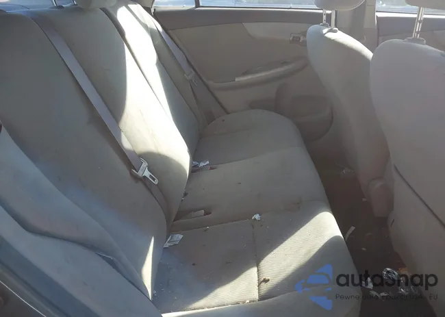 2T1BU4EE5BC556032: 44000445