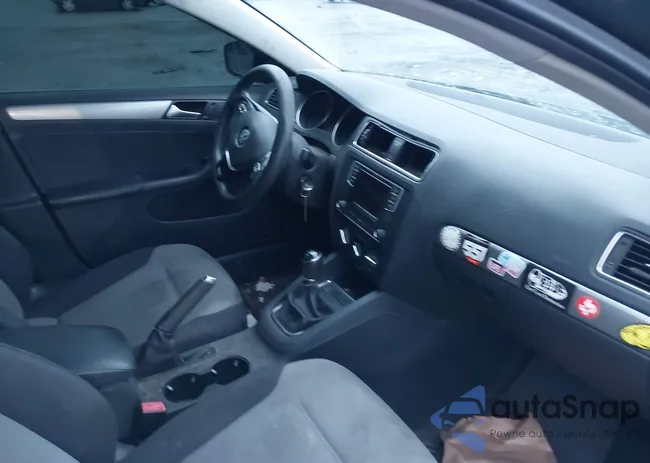 3VW167AJ3HM243553: 44000481