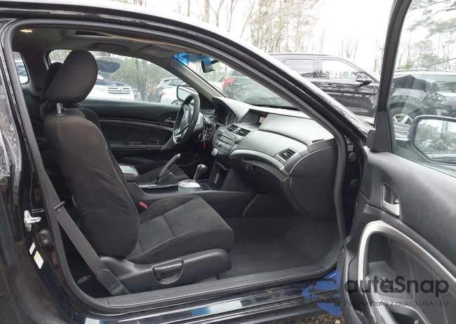 1HGCS12799A005021: 44000485