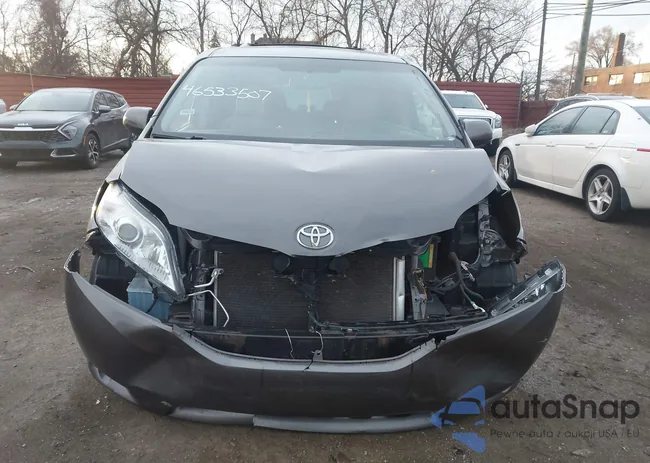 5TDDK3DC2GS145968: 44000602