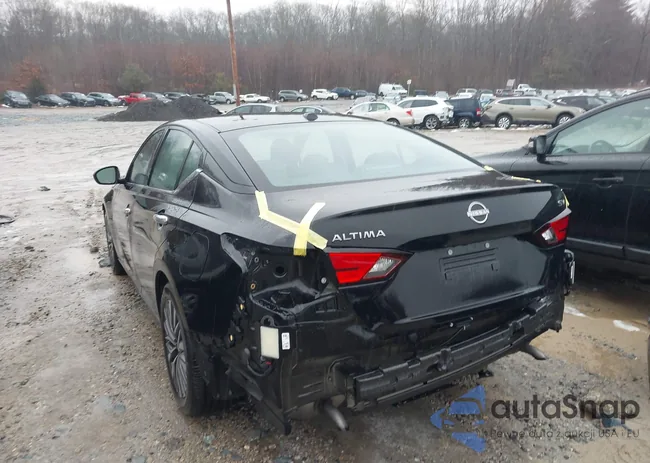 1N4BL4DV2RN355237: 44000631