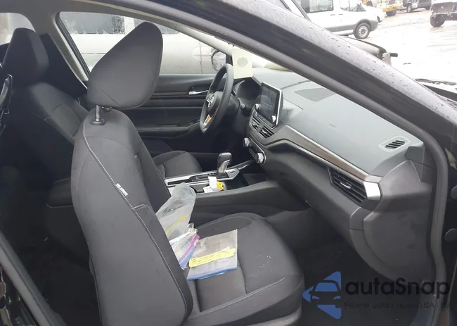 1N4BL4DV2RN355237: 44000631