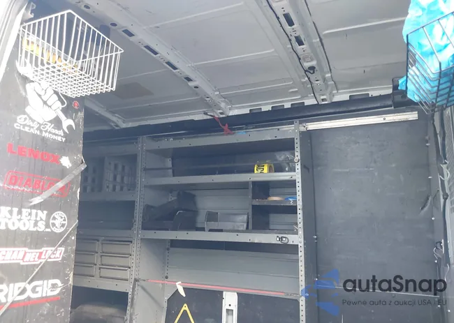 1FTYR2CG7JKB46415: 44001713