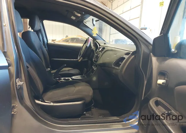 1C3CCBAB2DN647996: 44001927