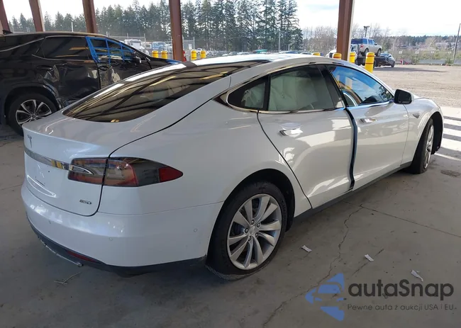 5YJSA1H20FF084994: 44001935