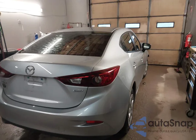 3MZBN1U73JM217741: 44001941