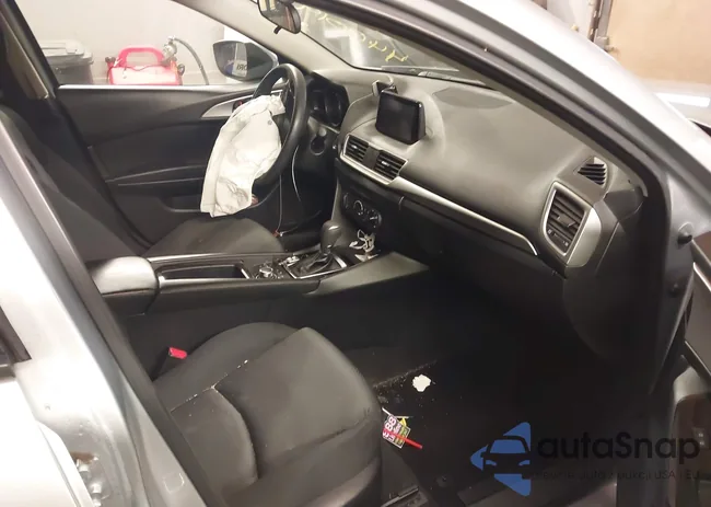 3MZBN1U73JM217741: 44001941