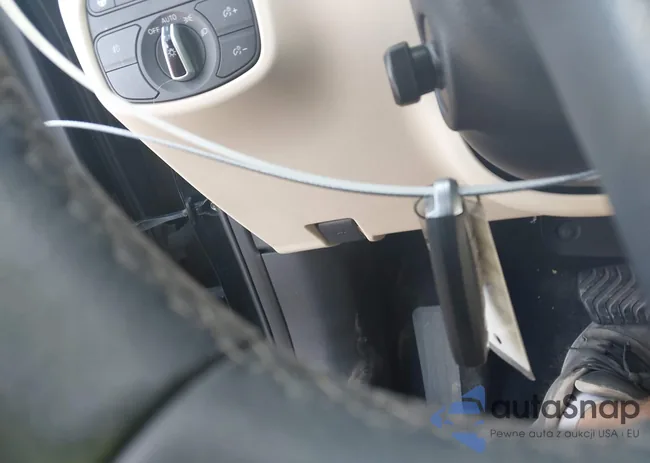 3PCAJ5M15KF106658: 44001977