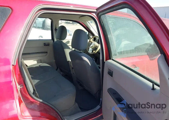 1FMCU02Z88KC83062: 44001991