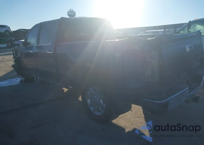 1GC1KWE84FF138761: 44002160