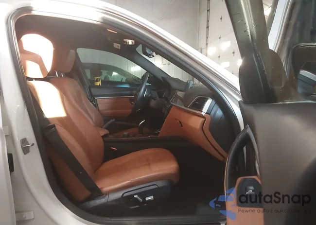 WBA8D9G34HNU64593: 44002186