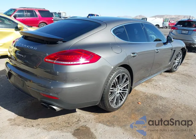 WP0AB2A7XGL050189: 44002200