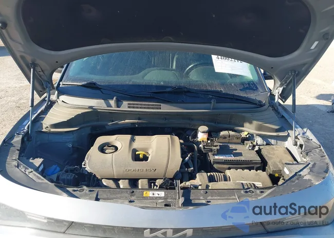 KNDJ53AU1P7852464: 44002212