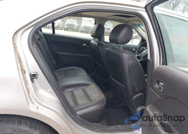 3FAHP07Z18R133371: 44002233