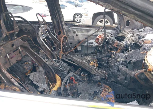 1FMCU0GX4FUB80486: 44001272