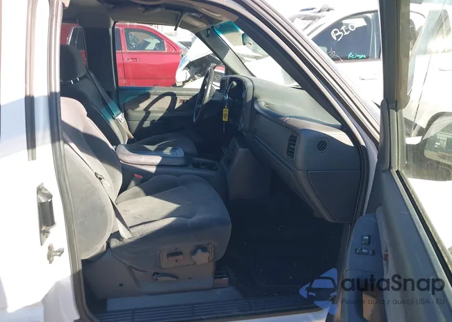 2GCEC19T621196193: 44001533