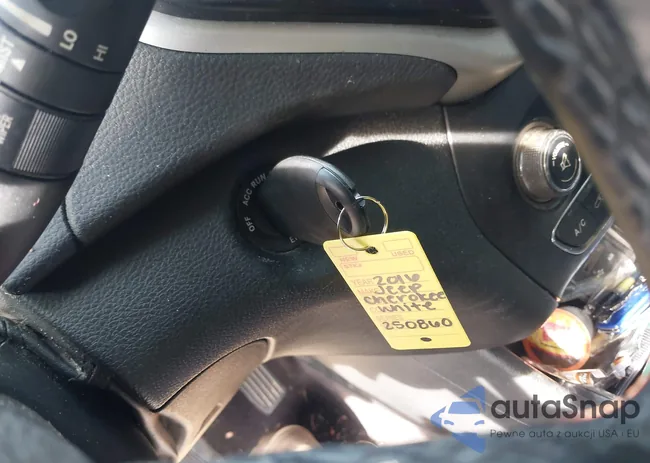 1C4PJLAB5GW280860: 44002683