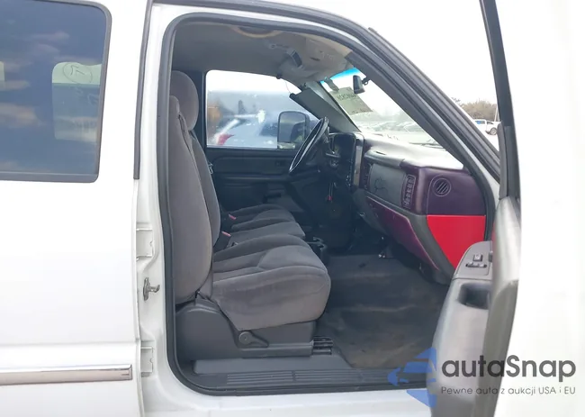 2GTEC13T851130418: 44002820