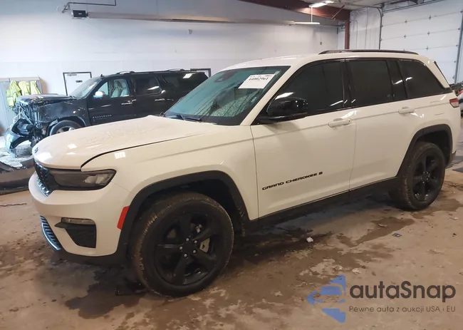 1C4RJHBG7PC516815: 44002961