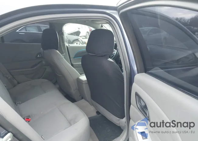 1G11B5SL5FF187379: 44003048