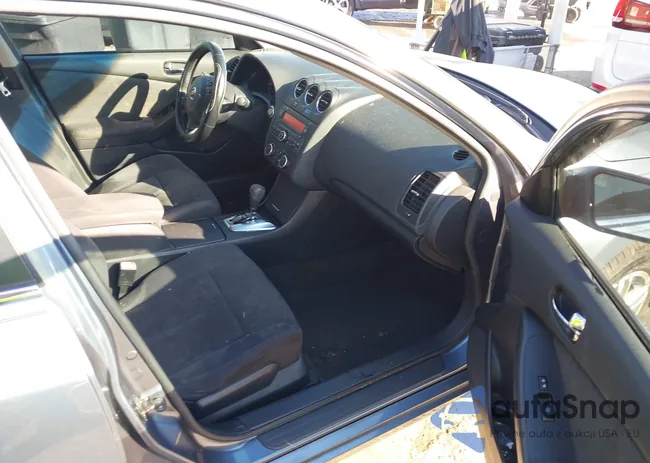 1N4AL2AP3AN413981: 44003183