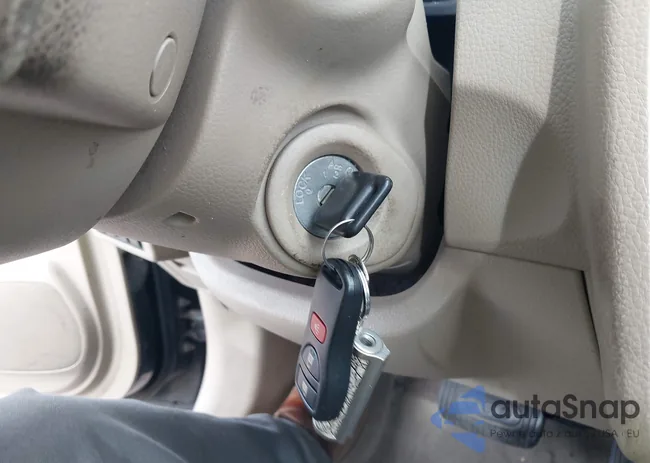 3N1BC13E09L394034: 44003202