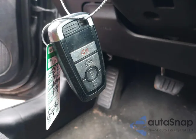 1FA6P8TH6J5114066: 44002497