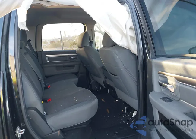 1C6RR6LT8JS336577: 44003736