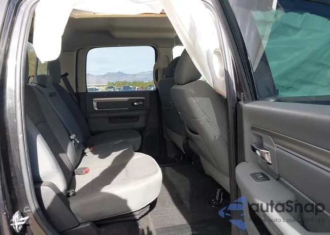 1C6RR6LT8JS336577: 44003736