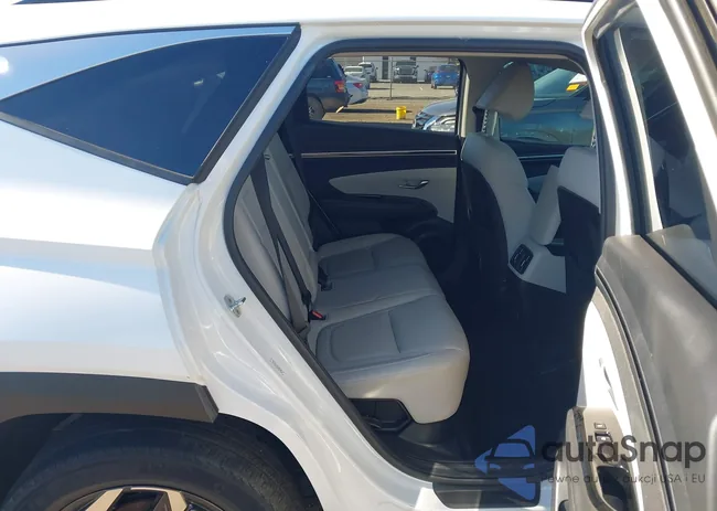 KM8JECA12NU068696: 44003751