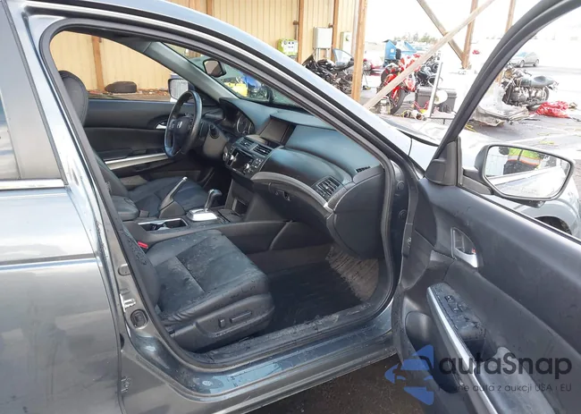 5J6TF2H5XDL005664: 44003886