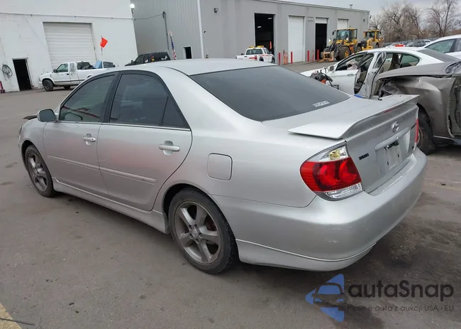 4T1BA32K15U051587: 44003939