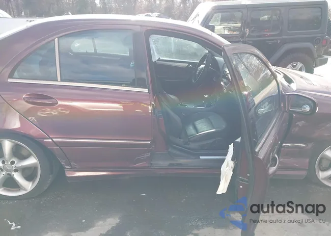 WDBRF52H36F793126: 44004175