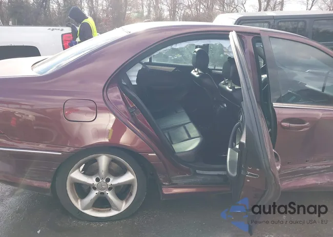 WDBRF52H36F793126: 44004175