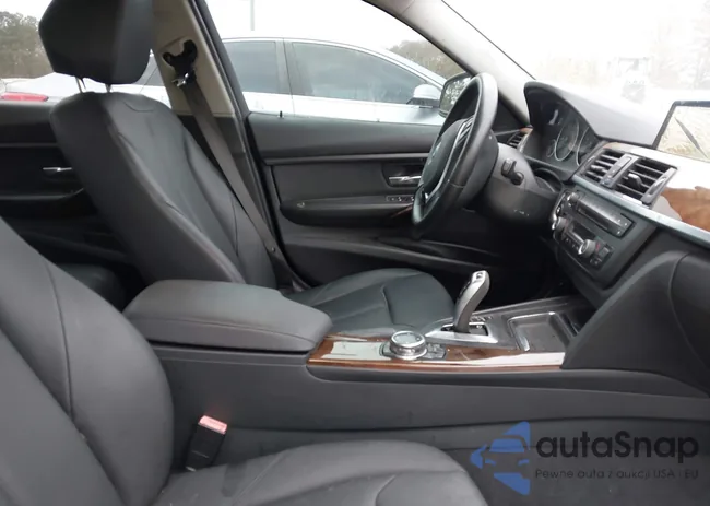 WBA3C1C52EK107867: 44004202