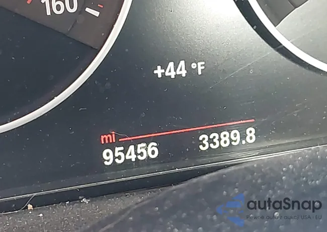 WBA8D9C5XJEM32793: 44003259